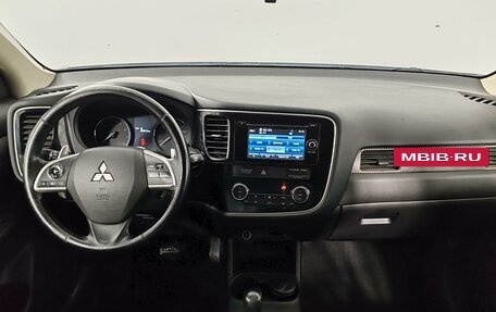 Mitsubishi Outlander III рестайлинг 3, 2013 год, 1 099 000 рублей, 14 фотография