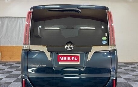 Toyota Esquire I, 2021 год, 2 219 000 рублей, 3 фотография