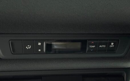 Toyota Esquire I, 2021 год, 2 219 000 рублей, 21 фотография