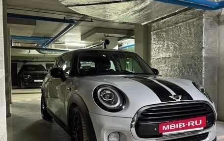 MINI Hatch, 2018 год, 2 100 000 рублей, 14 фотография