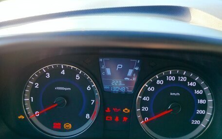 Hyundai Solaris II рестайлинг, 2014 год, 900 000 рублей, 2 фотография