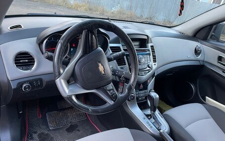 Chevrolet Cruze II, 2011 год, 700 000 рублей, 9 фотография