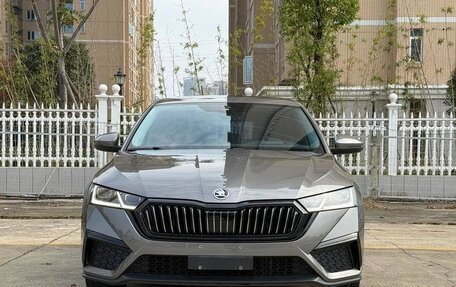 Skoda Octavia IV, 2021 год, 2 250 000 рублей, 2 фотография