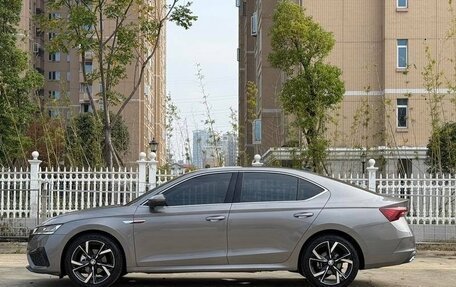 Skoda Octavia IV, 2021 год, 2 250 000 рублей, 4 фотография