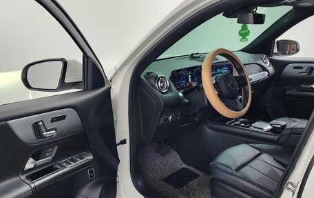 Mercedes-Benz GLB, 2022 год, 2 730 000 рублей, 9 фотография