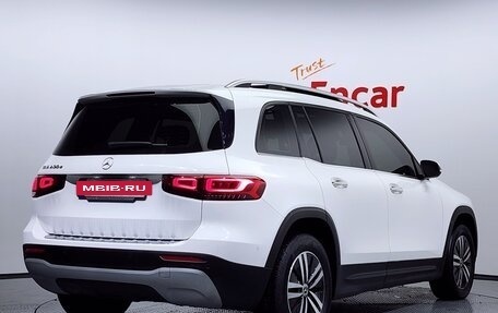 Mercedes-Benz GLB, 2022 год, 2 730 000 рублей, 3 фотография