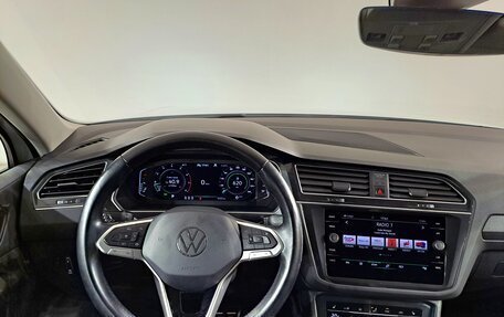 Volkswagen Tiguan II, 2021 год, 3 699 000 рублей, 9 фотография