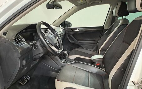 Volkswagen Tiguan II, 2021 год, 3 699 000 рублей, 14 фотография