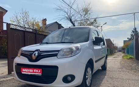 Renault Kangoo II рестайлинг, 2014 год, 1 100 000 рублей, 1 фотография