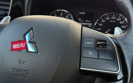 Mitsubishi Outlander III рестайлинг 3, 2017 год, 2 420 000 рублей, 22 фотография