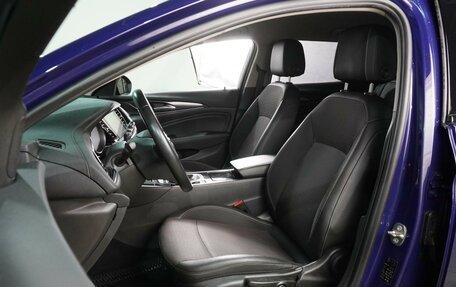 Opel Insignia II рестайлинг, 2017 год, 1 434 000 рублей, 10 фотография