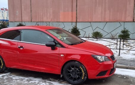 SEAT Ibiza IV рестайлинг 2, 2013 год, 710 000 рублей, 2 фотография