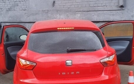 SEAT Ibiza IV рестайлинг 2, 2013 год, 710 000 рублей, 6 фотография