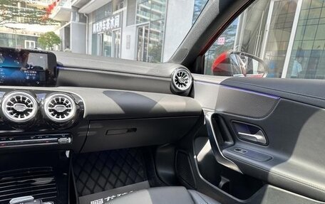 Mercedes-Benz A-Класс, 2022 год, 1 750 000 рублей, 12 фотография