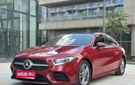 Mercedes-Benz A-Класс, 2022 год, 1 750 000 рублей, 3 фотография