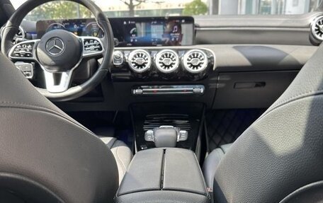 Mercedes-Benz A-Класс, 2022 год, 1 750 000 рублей, 17 фотография