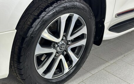 Toyota Land Cruiser 200, 2017 год, 6 500 000 рублей, 11 фотография