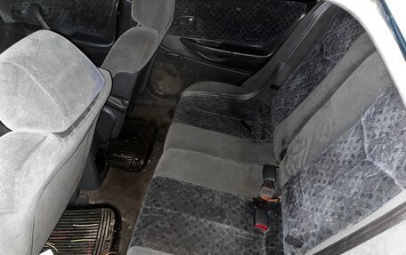 Mazda 323, 1999 год, 200 000 рублей, 7 фотография