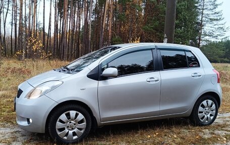Toyota Yaris III рестайлинг, 2007 год, 370 000 рублей, 10 фотография
