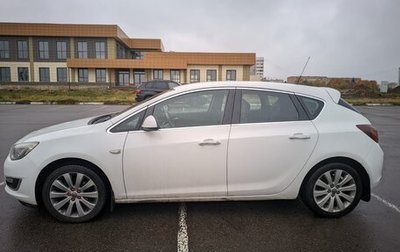 Opel Astra J, 2012 год, 630 000 рублей, 1 фотография