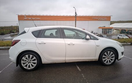 Opel Astra J, 2012 год, 630 000 рублей, 4 фотография