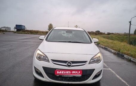 Opel Astra J, 2012 год, 630 000 рублей, 6 фотография