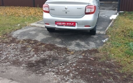 Renault Logan II, 2015 год, 630 000 рублей, 3 фотография