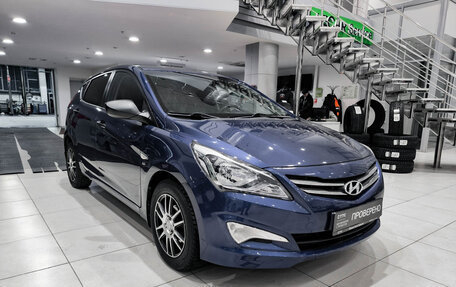 Hyundai Solaris II рестайлинг, 2015 год, 999 000 рублей, 3 фотография