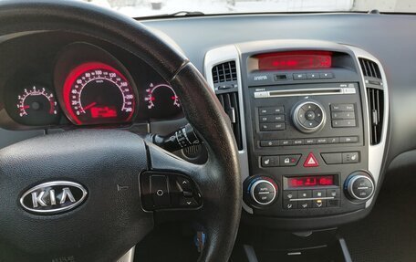 KIA cee'd I рестайлинг, 2010 год, 990 000 рублей, 7 фотография