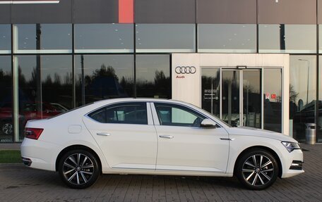 Skoda Superb III рестайлинг, 2025 год, 3 380 000 рублей, 4 фотография