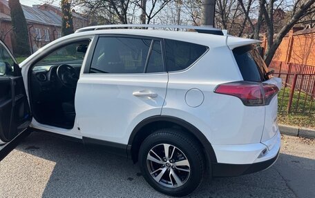 Toyota RAV4, 2016 год, 2 700 000 рублей, 8 фотография