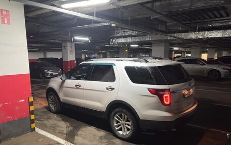 Ford Explorer VI, 2011 год, 1 280 000 рублей, 4 фотография