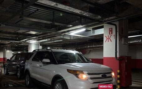 Ford Explorer VI, 2011 год, 1 280 000 рублей, 1 фотография