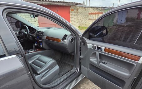 Volkswagen Touareg III, 2007 год, 1 350 000 рублей, 8 фотография