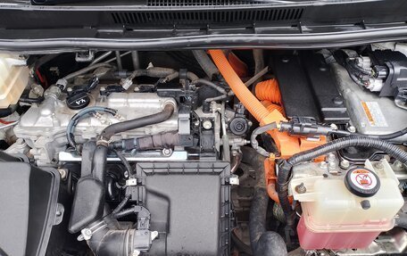 Toyota Voxy III, 2017 год, 2 200 000 рублей, 2 фотография