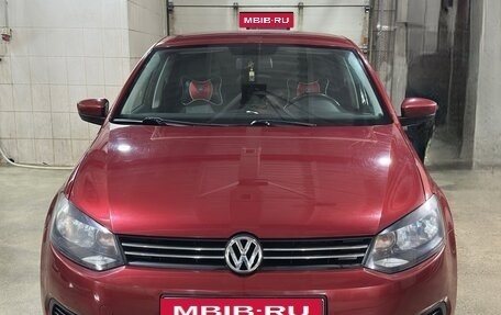 Volkswagen Polo VI (EU Market), 2014 год, 1 050 000 рублей, 2 фотография