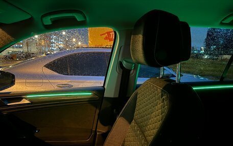 Volkswagen Tiguan II, 2018 год, 2 450 000 рублей, 7 фотография