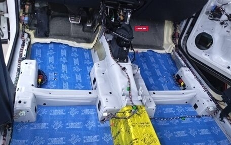 Volkswagen Tiguan II, 2018 год, 2 450 000 рублей, 9 фотография