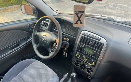 Toyota Avensis III рестайлинг, 2001 год, 520 000 рублей, 14 фотография