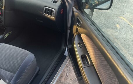 Toyota Avensis III рестайлинг, 2001 год, 520 000 рублей, 16 фотография