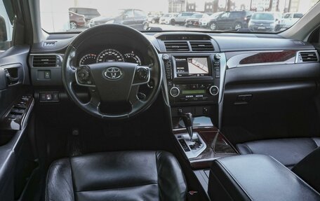 Toyota Camry, 2013 год, 1 779 000 рублей, 6 фотография