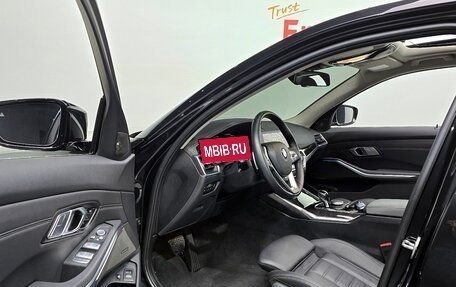 BMW 3 серия, 2021 год, 2 860 000 рублей, 12 фотография