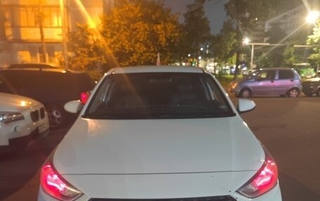 Hyundai Solaris II рестайлинг, 2017 год, 600 000 рублей, 12 фотография