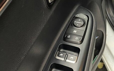 KIA Rio IV, 2018 год, 1 400 000 рублей, 6 фотография