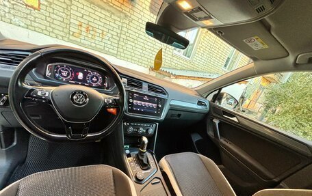 Volkswagen Tiguan II, 2019 год, 2 800 000 рублей, 6 фотография