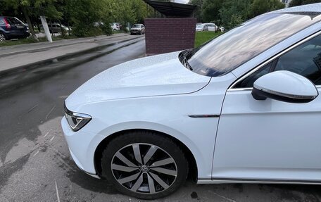 Volkswagen Passat B8 рестайлинг, 2018 год, 2 400 000 рублей, 2 фотография