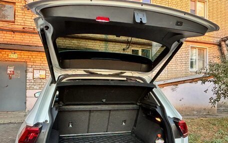 Volkswagen Tiguan II, 2019 год, 2 800 000 рублей, 10 фотография