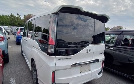 Honda Stepwgn IV, 2017 год, 1 450 000 рублей, 5 фотография