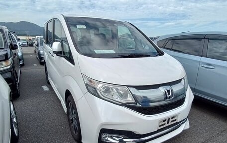 Honda Stepwgn IV, 2017 год, 1 450 000 рублей, 3 фотография