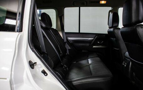 Mitsubishi Pajero IV, 2019 год, 3 670 000 рублей, 9 фотография